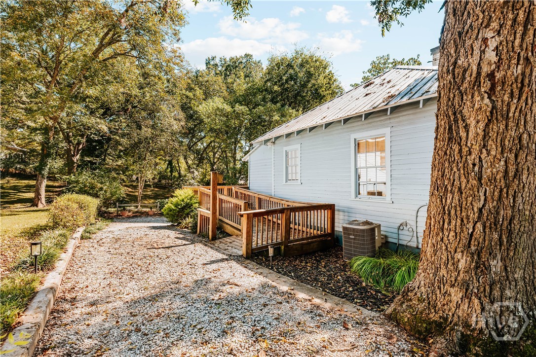 186 First Street Property Photo 30