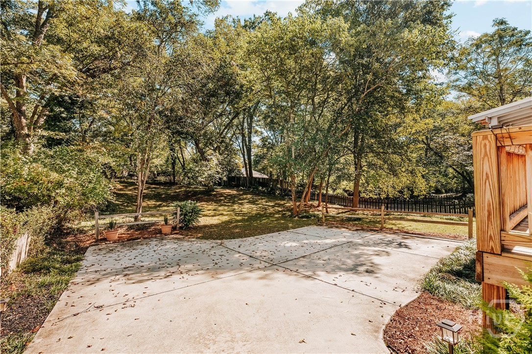 186 First Street Property Photo 31