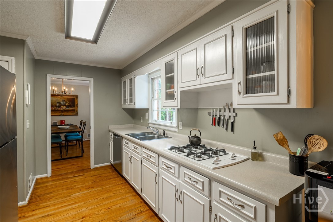 140 Rollingwood Drive Property Photo 11