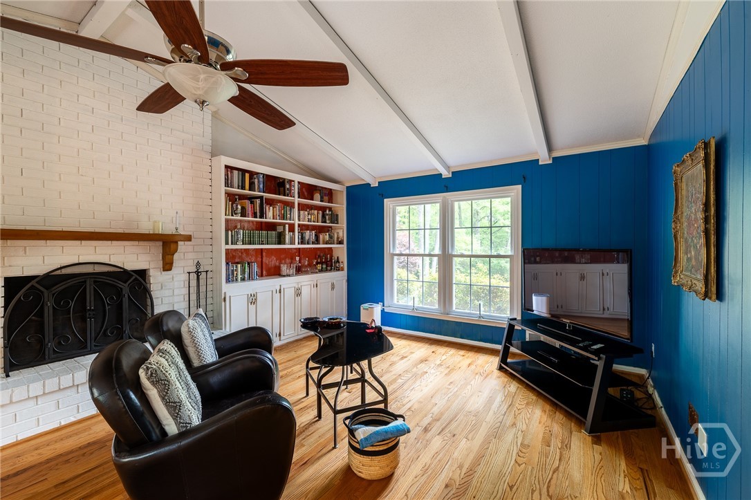 140 Rollingwood Drive Property Photo 18