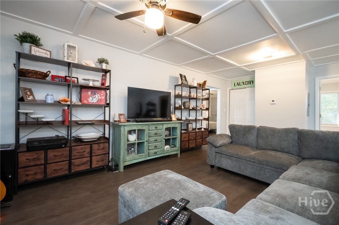 120 Hillside Street Property Photo 15