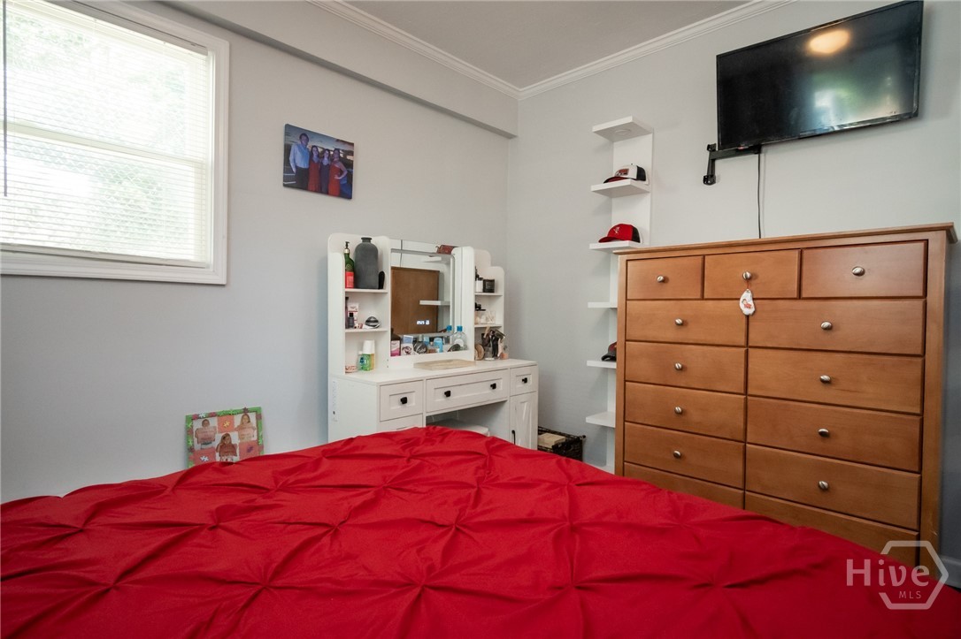 120 Hillside Street Property Photo 22