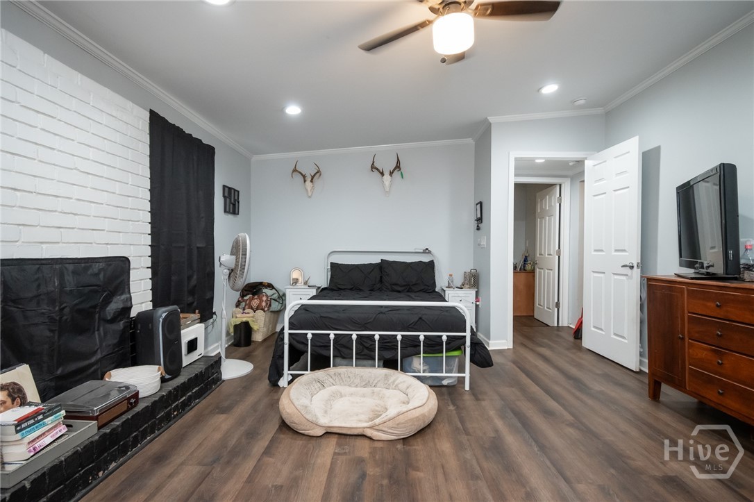 120 Hillside Street Property Photo 30