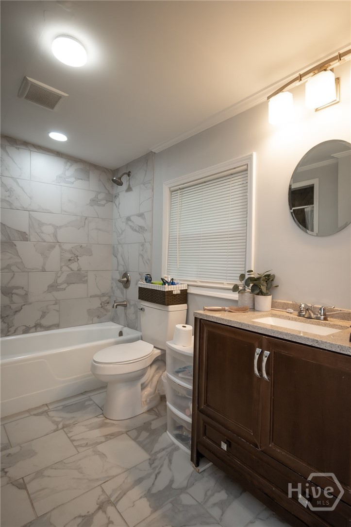 120 Hillside Street Property Photo 34