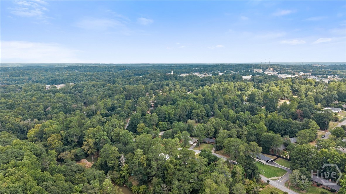 535 Riverhill Property Photo 9