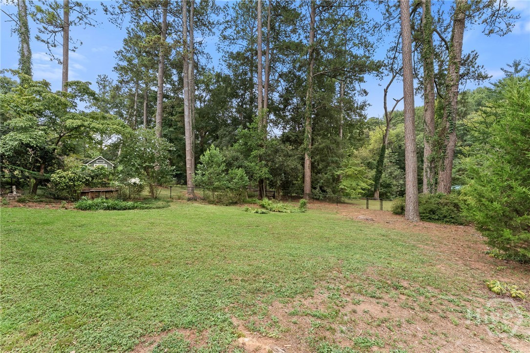 535 Riverhill Property Photo 23