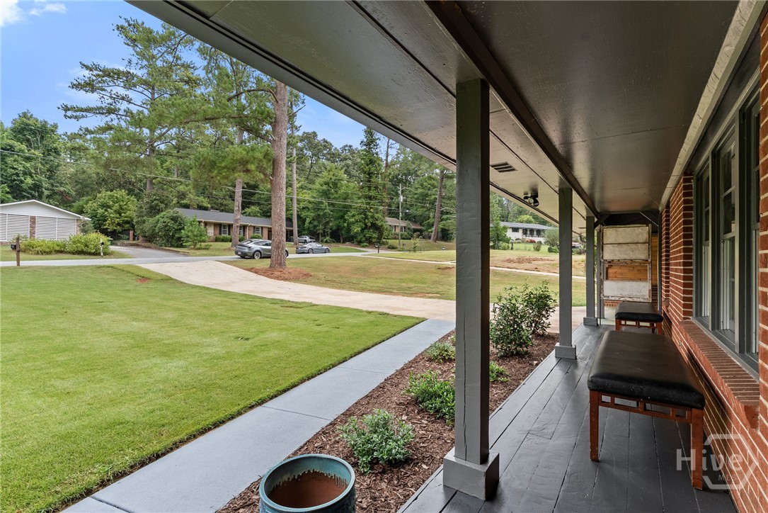 535 Riverhill Property Photo 34
