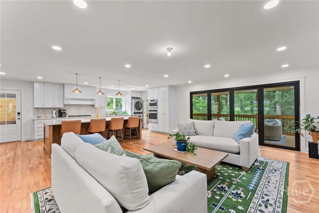 535 Riverhill Property Photo 44