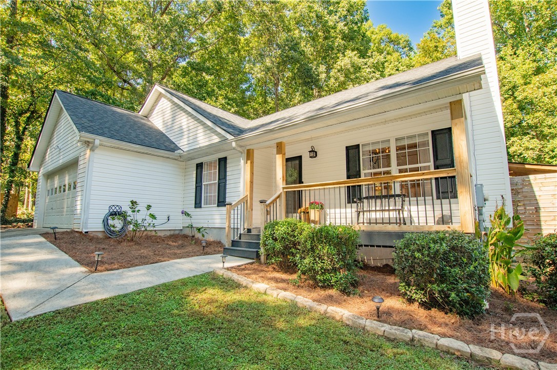 5727 Kings Court Property Photo 4