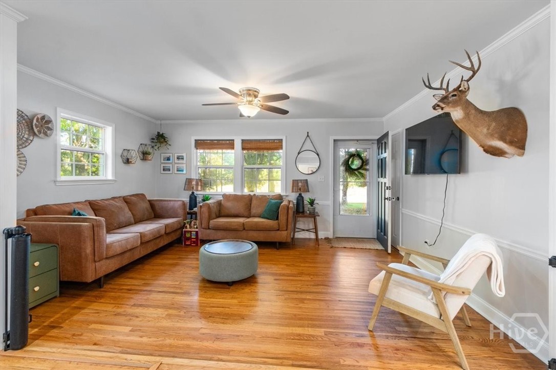 1521 Aiken Road Property Photo 2