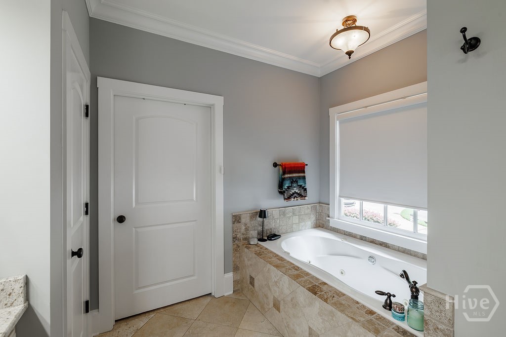 2226 Allens Way Property Photo 24