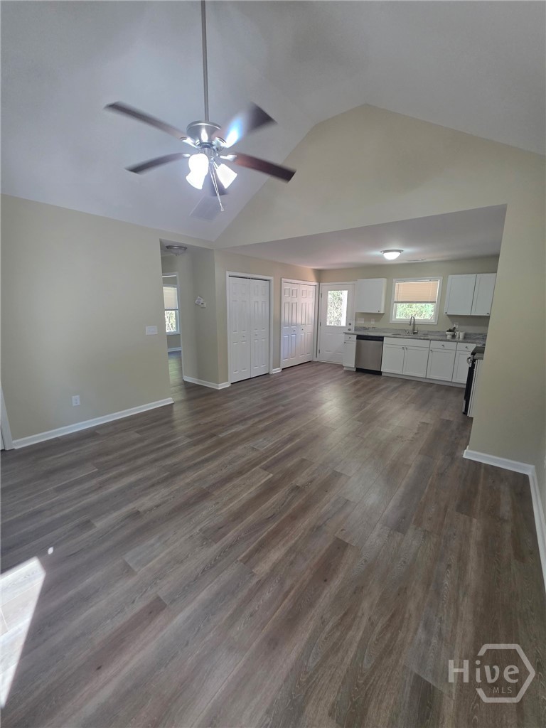 1955 Hollis Street Property Photo 2