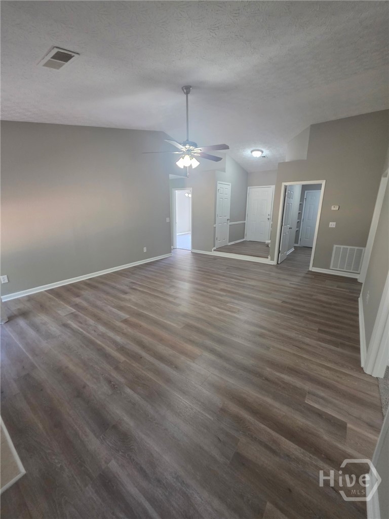 3555 Irvin Drive Property Photo 4