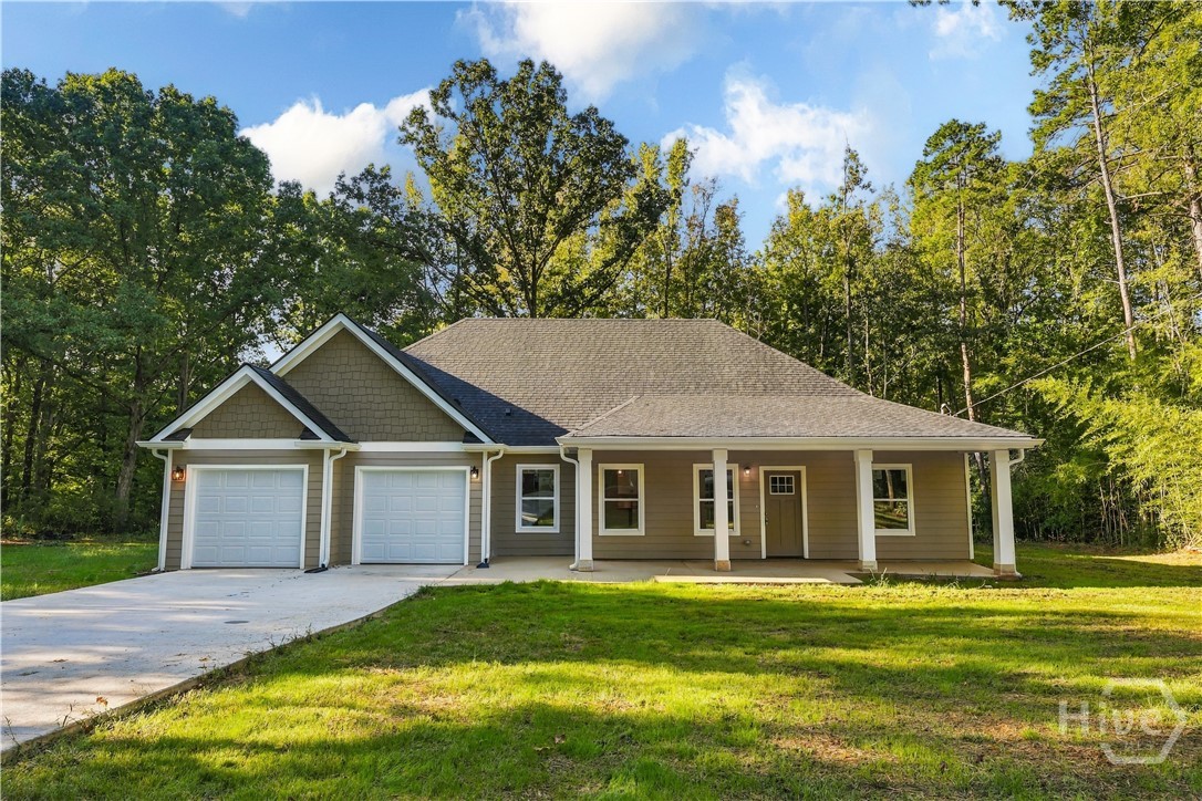1041 Country Club Circle Property Photo 1