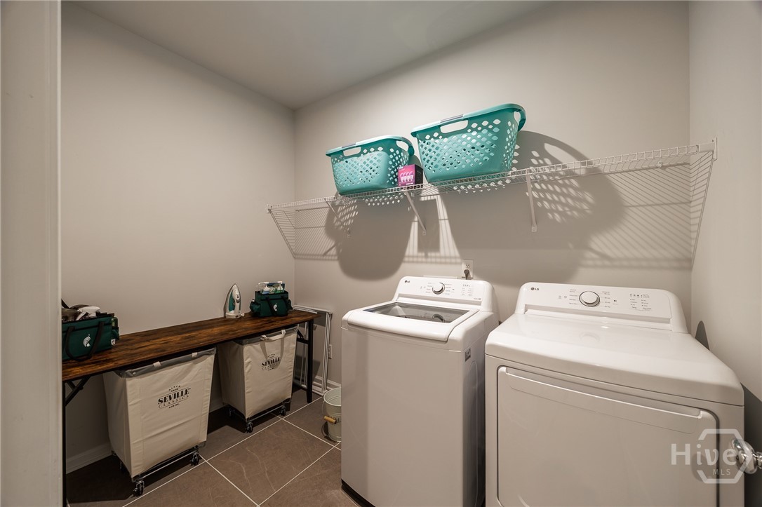 671 Pineberry Court Property Photo 14