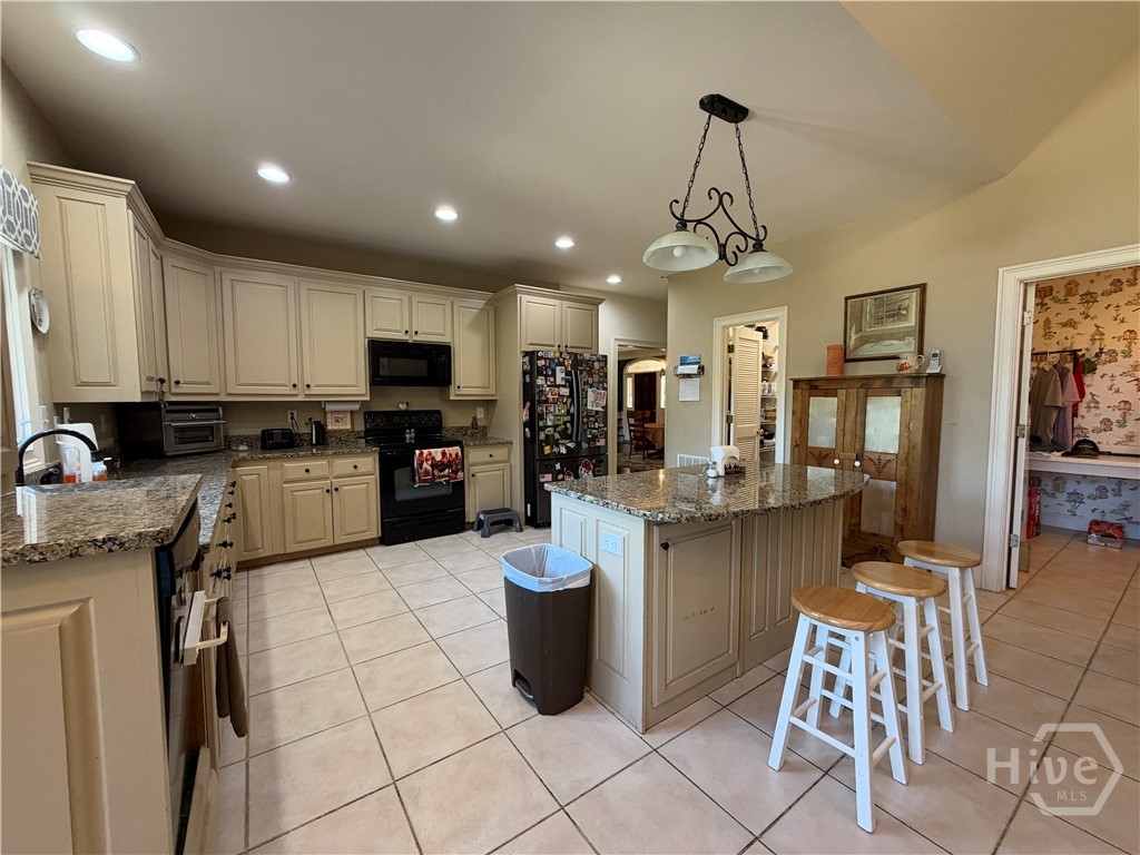 1215 Brush Creek Road Property Photo 14