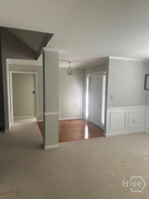 655 St Ives Drive Property Photo 4