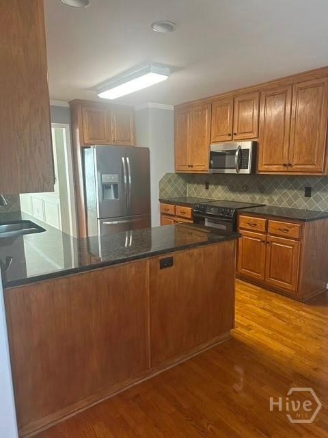 655 St Ives Drive Property Photo 5