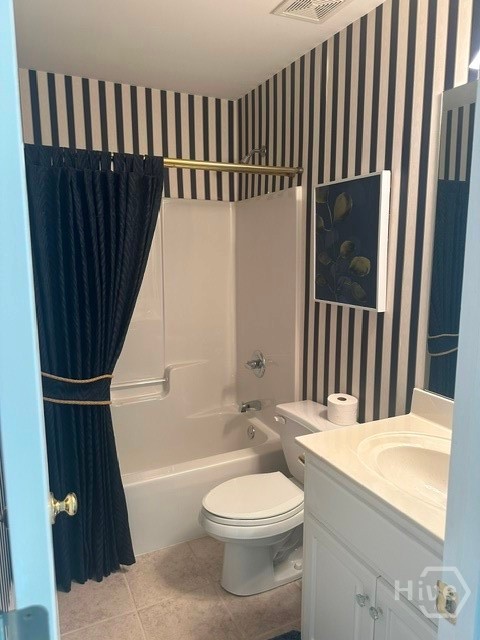 655 St Ives Drive Property Photo 16