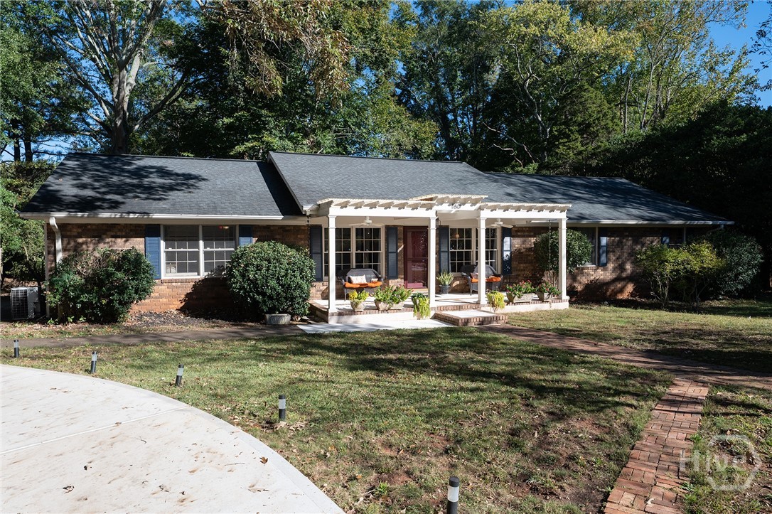 160 Richard Way Property Photo 1