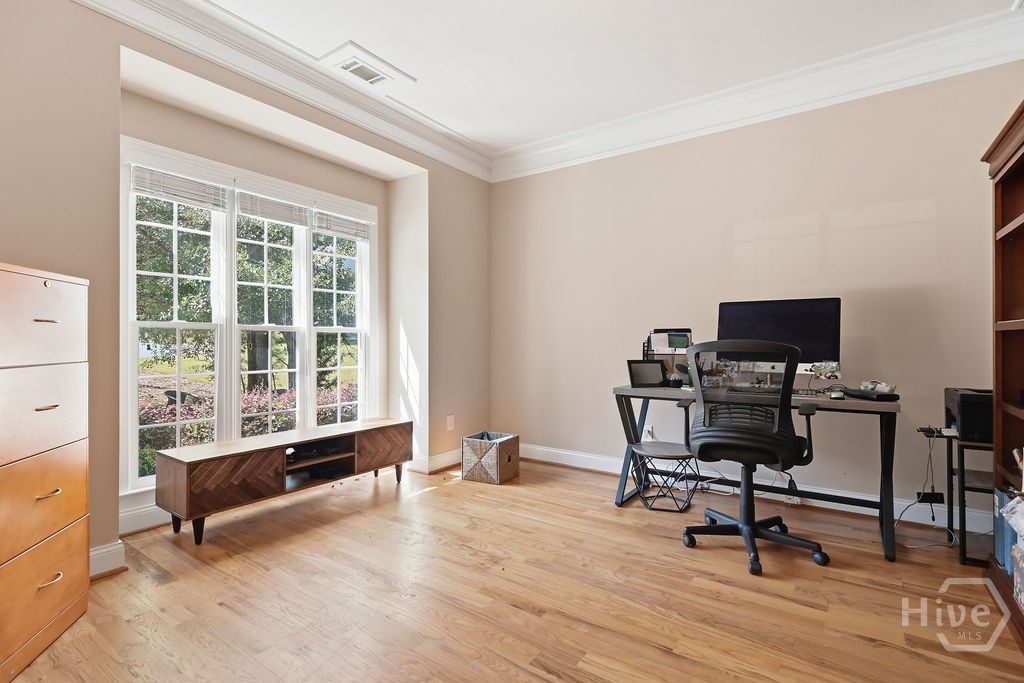 1040 Pin Oak Court Property Photo 13