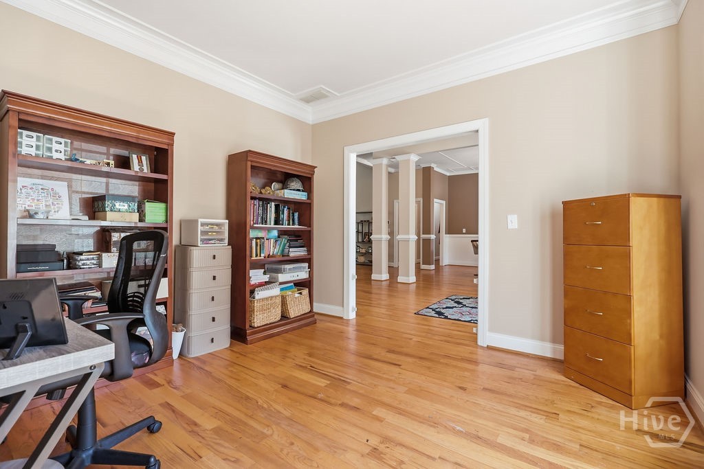 1040 Pin Oak Court Property Photo 14