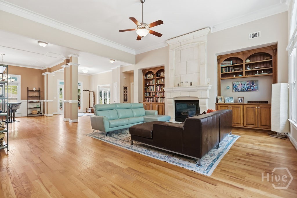 1040 Pin Oak Court Property Photo 20