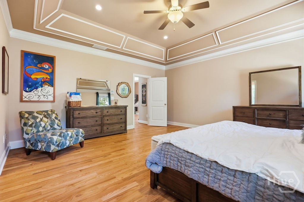 1040 Pin Oak Court Property Photo 24