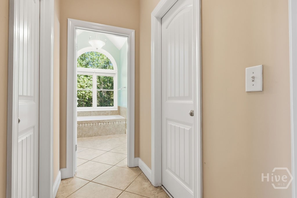 1040 Pin Oak Court Property Photo 25