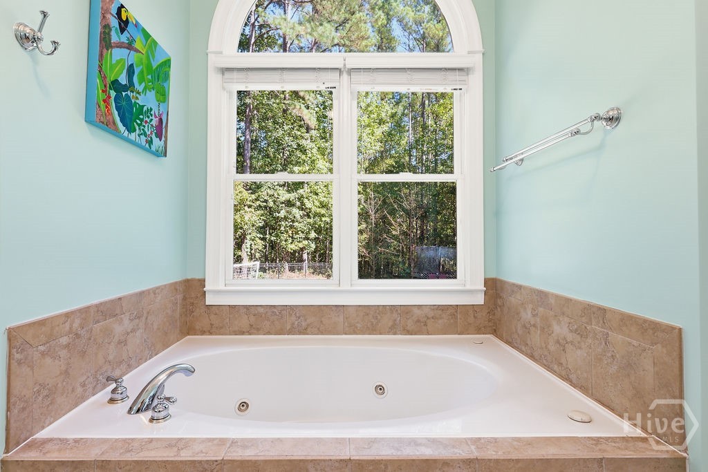 1040 Pin Oak Court Property Photo 30
