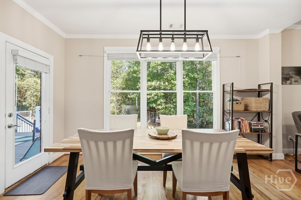 1040 Pin Oak Court Property Photo 32