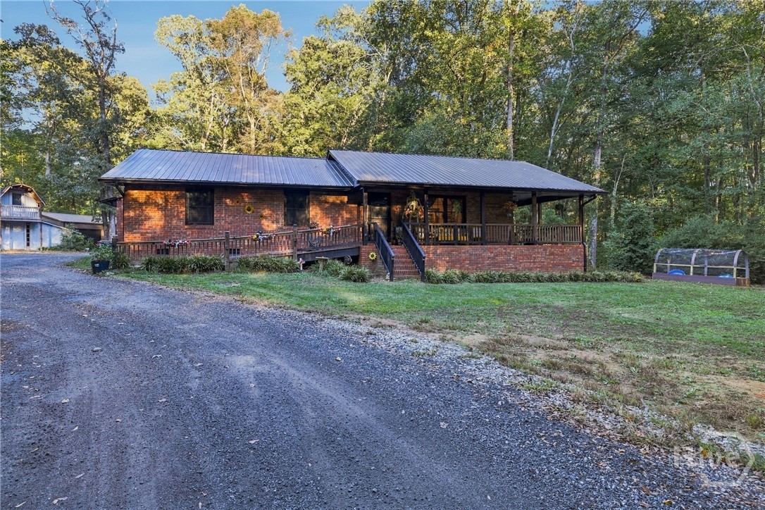 3453 Bowman Highway Property Photo 6