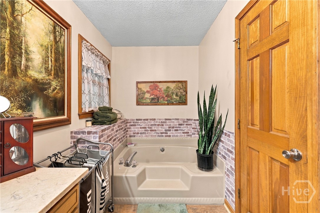 3453 Bowman Highway Property Photo 44