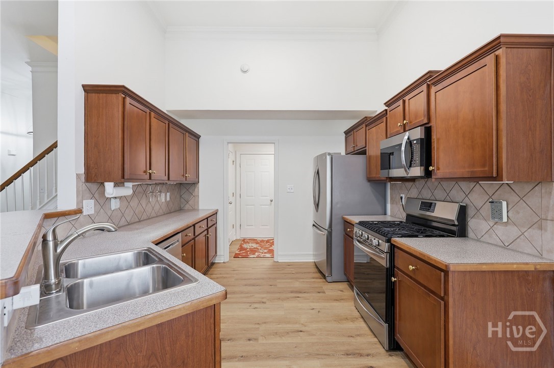 302 Hampton Park Drive Property Photo 18