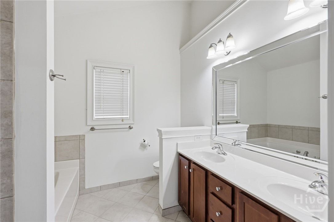 302 Hampton Park Drive Property Photo 25