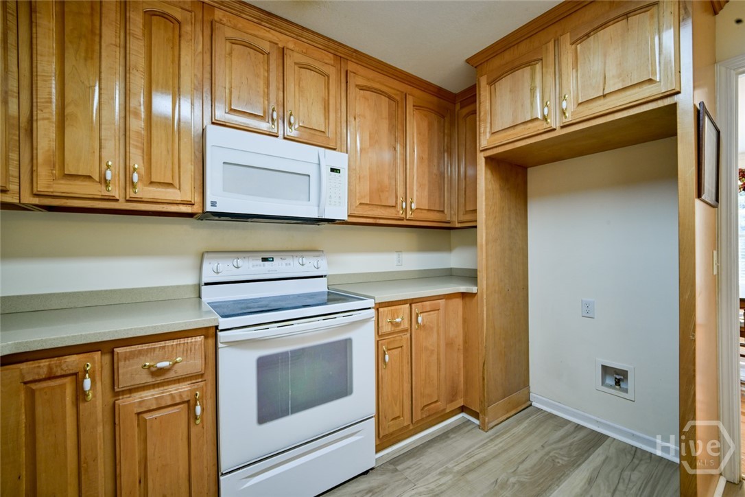 4330 Damascus Road Property Photo 11
