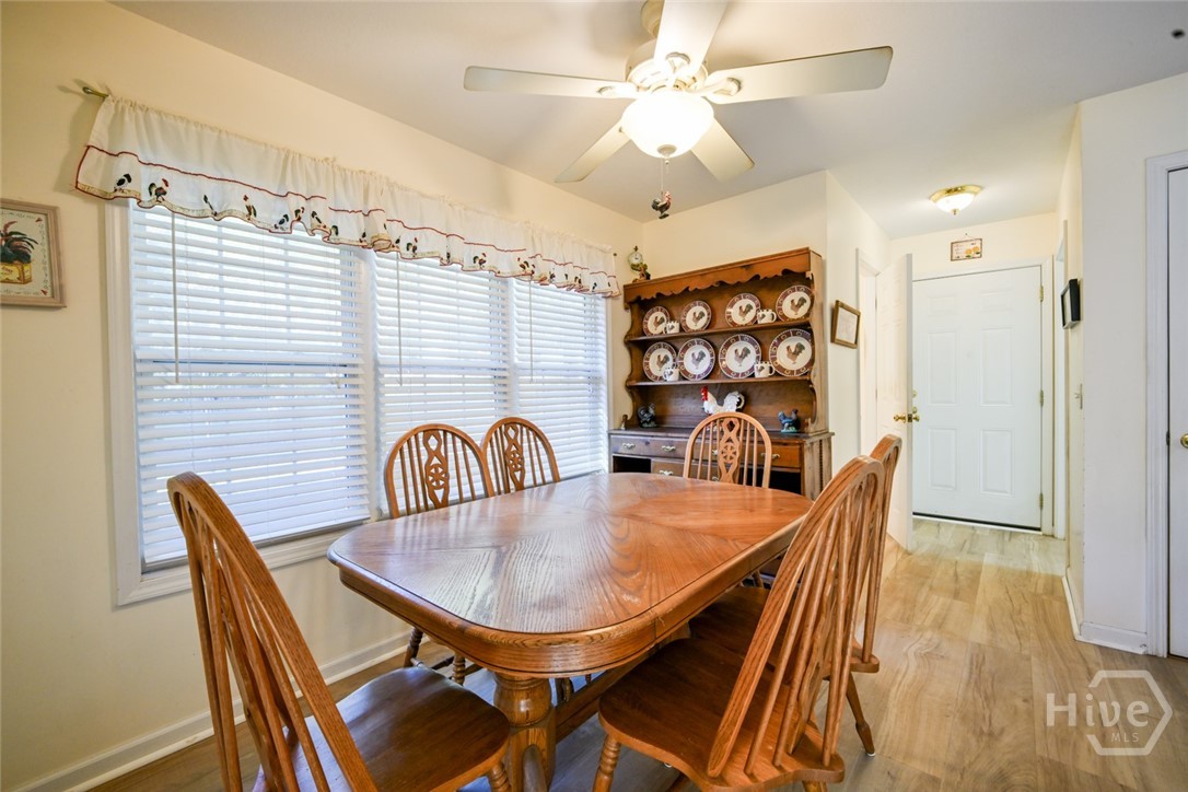4330 Damascus Road Property Photo 13
