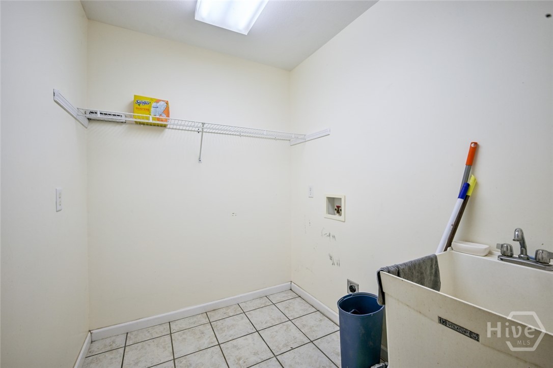 4330 Damascus Road Property Photo 17