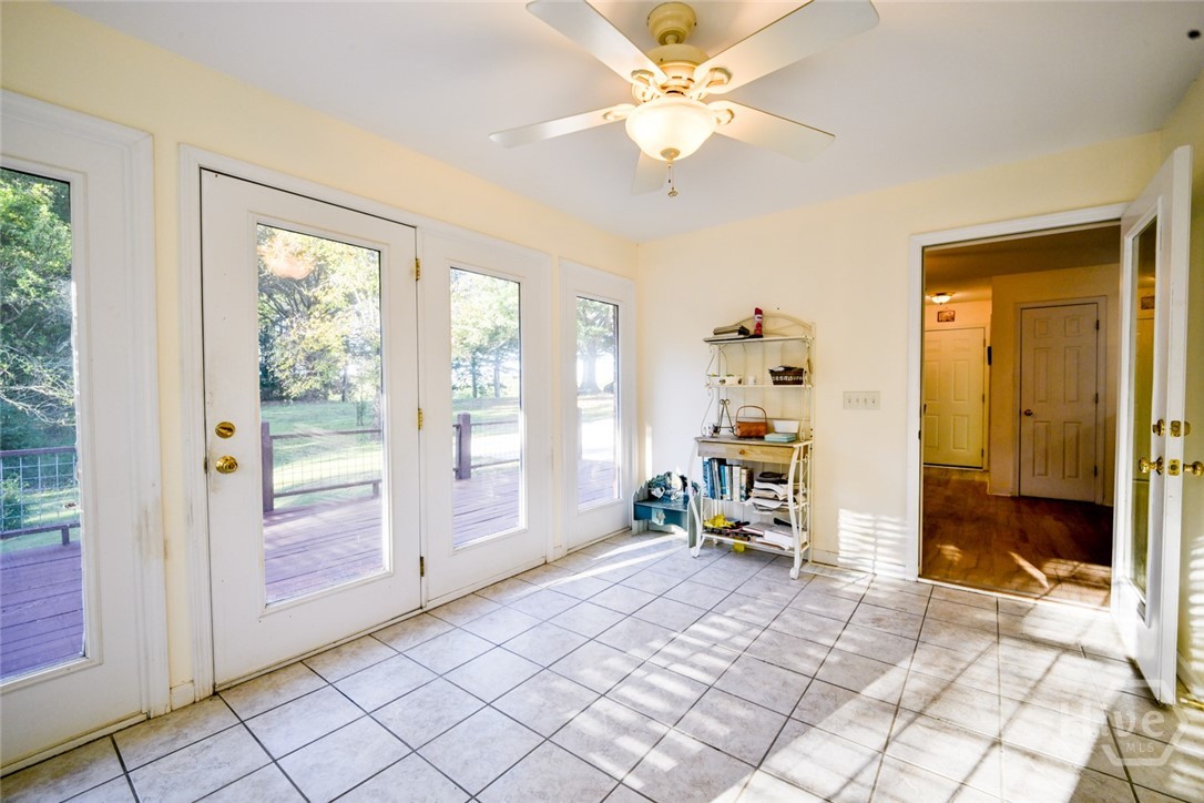 4330 Damascus Road Property Photo 20