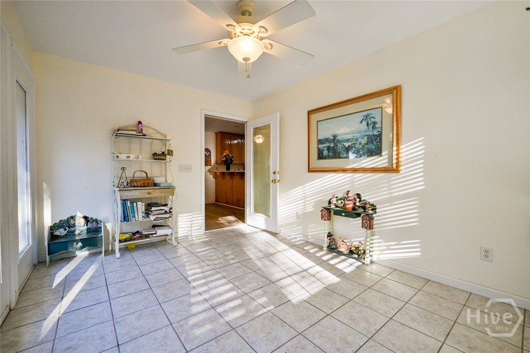 4330 Damascus Road Property Photo 21