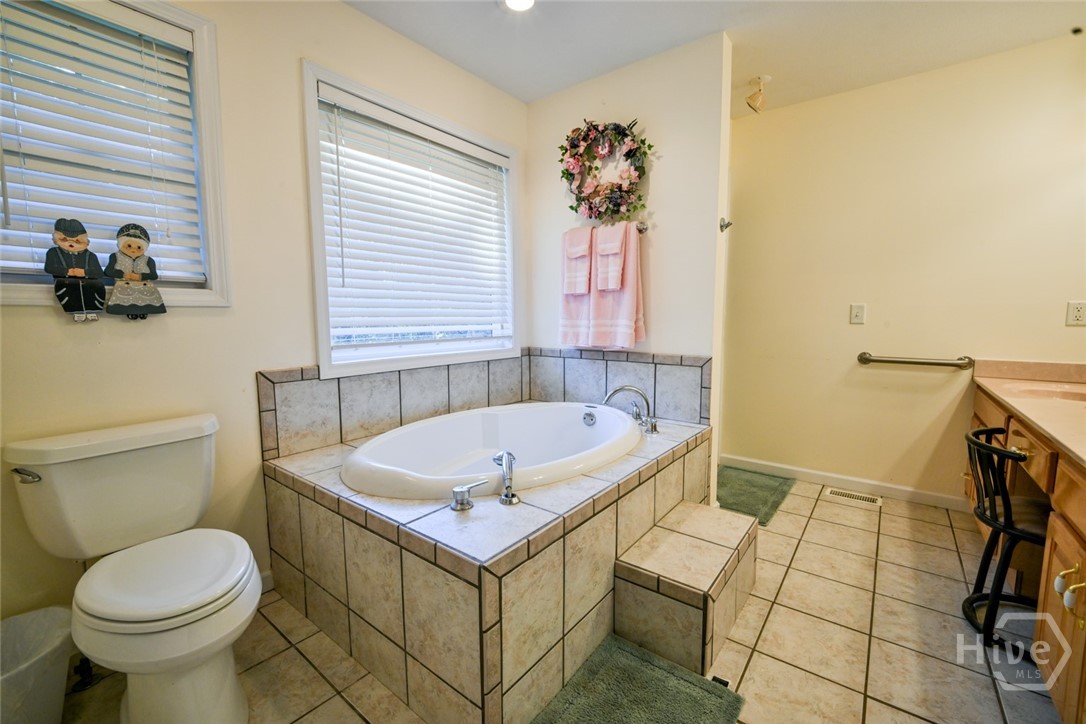 4330 Damascus Road Property Photo 26