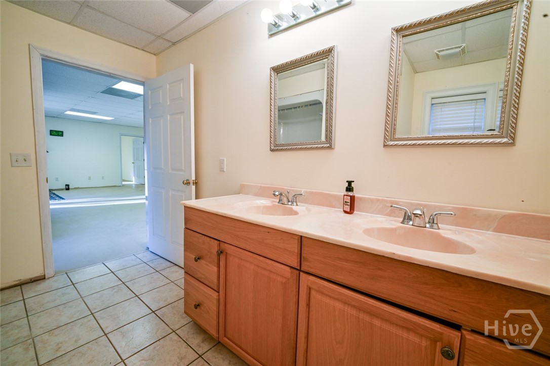 4330 Damascus Road Property Photo 40