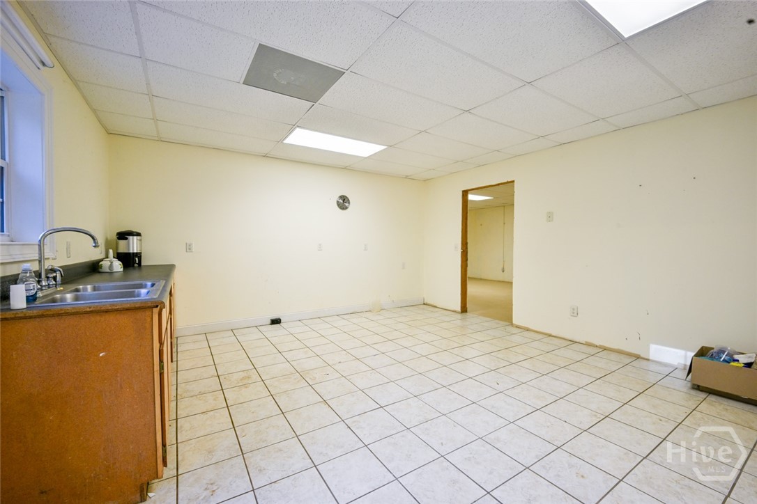 4330 Damascus Road Property Photo 42
