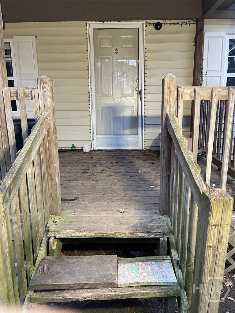 1851 Mcnutt Creek Road Property Photo 5