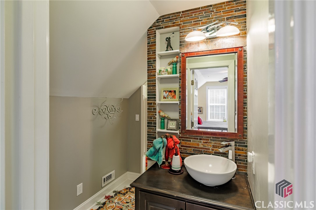 706 Sam Bruce Road Property Photo 42
