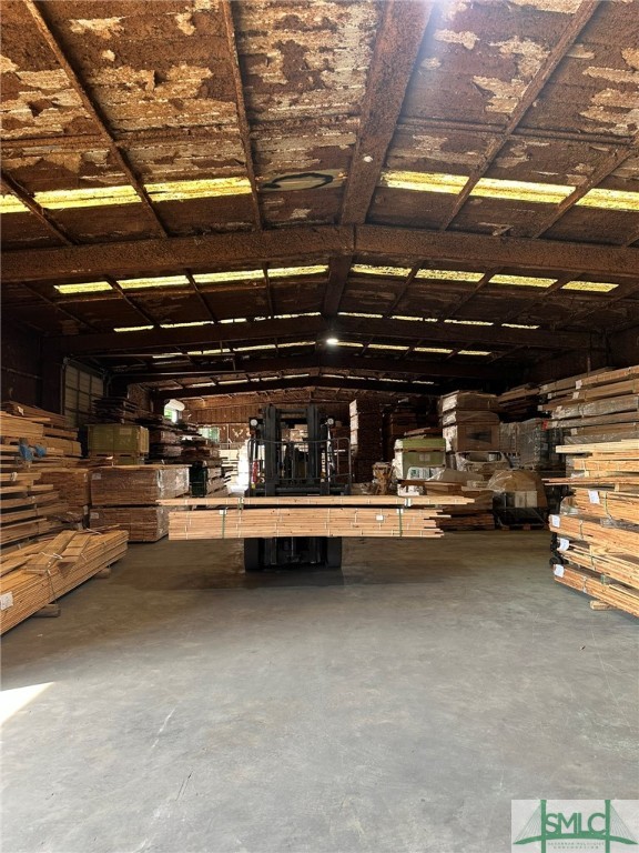 2015 Mills B Lane Boulevard Property Photo 2