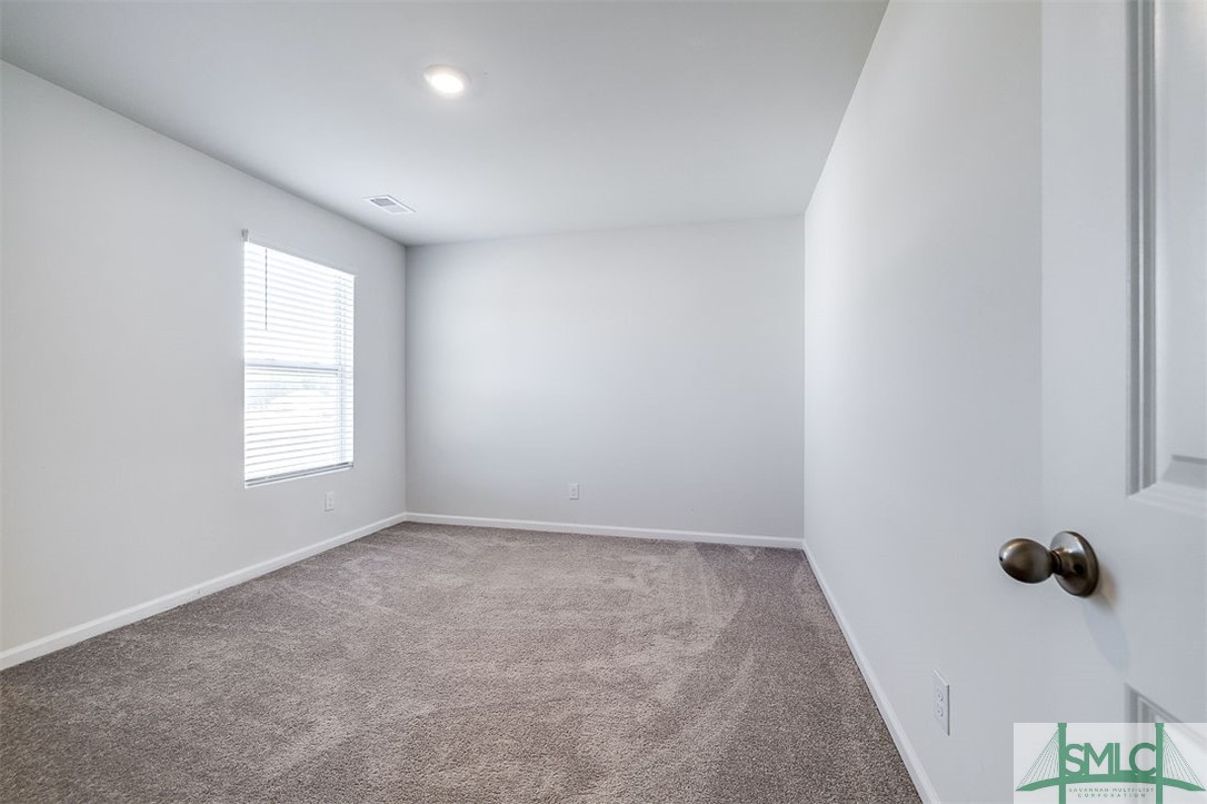 236 Chickadee Street Property Photo 29