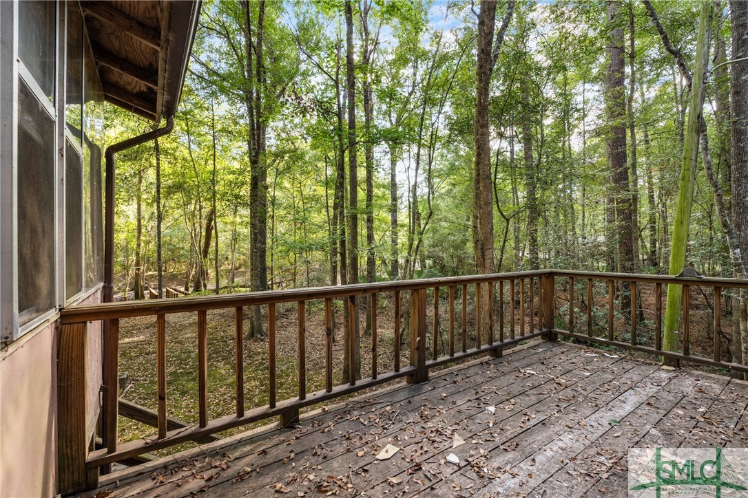 628 Riverside Drive Property Photo 11