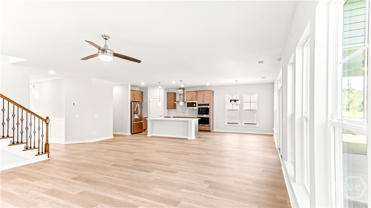 148 Como Drive Property Photo 9