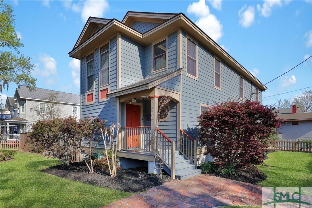 836 E Park Avenue Property Photo 1